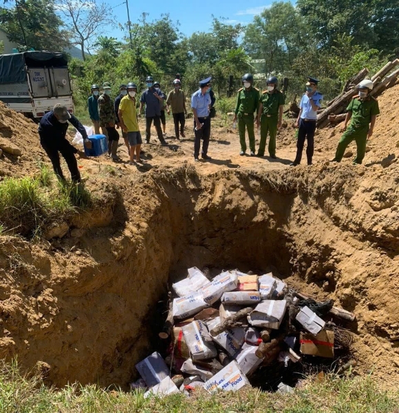 Hình ảnh cho bài viết Phú Yên: Tăng cường tuyên truyền phòng, chống buôn lậu, gian lận thương mại, hàng giả, xâm phạm sở hữu trí tuệ